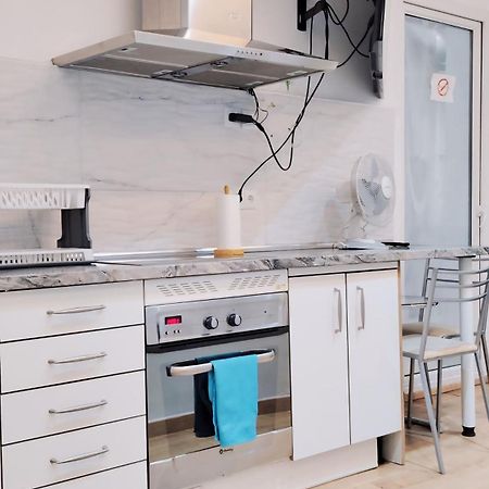 Centrico Apartamento Con Patio Madrid Esterno foto