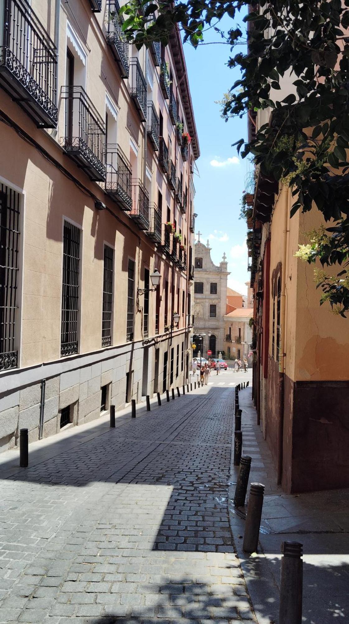 Centrico Apartamento Con Patio Madrid Esterno foto